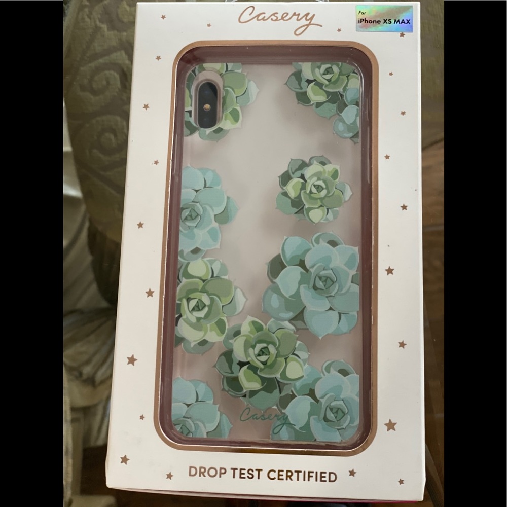 NWT  iPhone XS Max phone case with succulents
